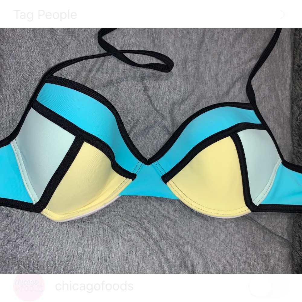 fake triangl target bikini top